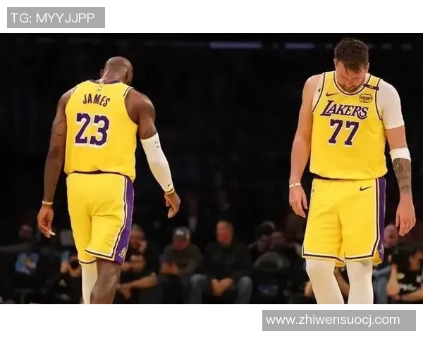 2008年NBA总决赛黄蜂队与湖人队激战回顾与精彩瞬间分析